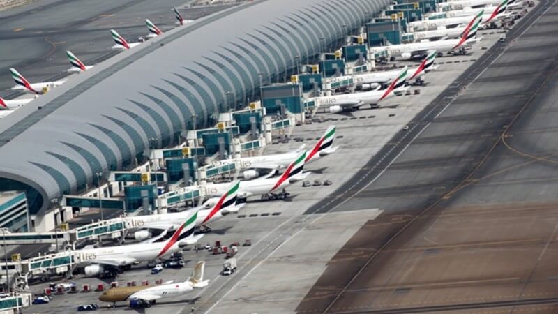 تعدادی هواپیما در فرودگاه دبی